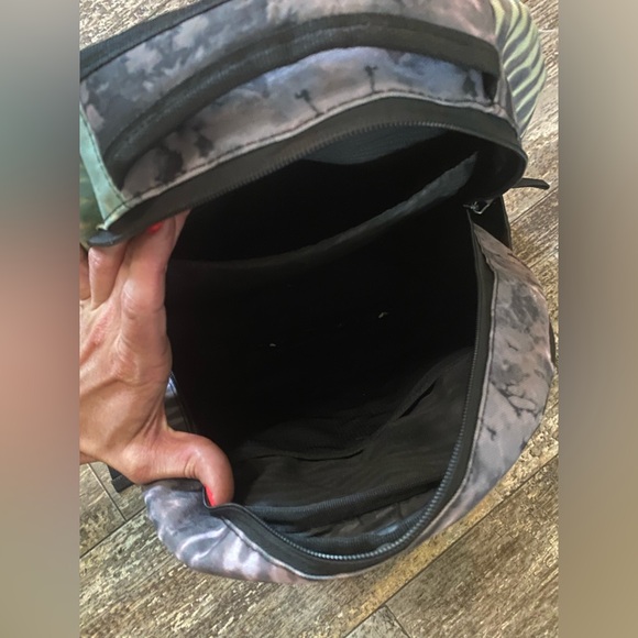 Volcom backpack - Picture 4 of 8